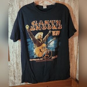Source Unknown Black and Orange Garth Brooks Concert Tee